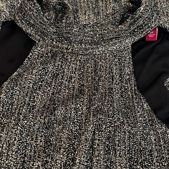 NWT Vince Camuto Gold  Metallic Halter Top Sz XS - Picture 6 of 6